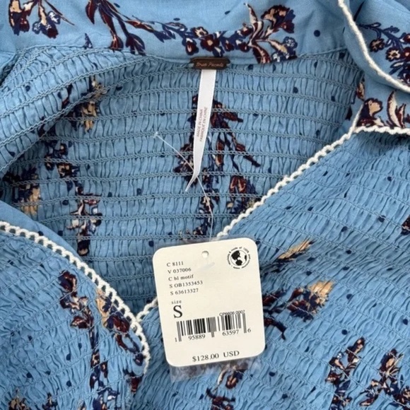 NWT Free People Blue Floral Smocked Bodice with Bell Sleeves Blouse - Size SM - Picture 7 of 7